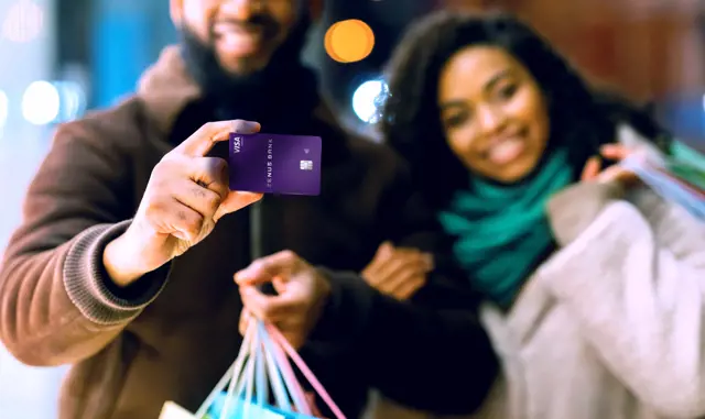 Zenus Bank Couple With Card