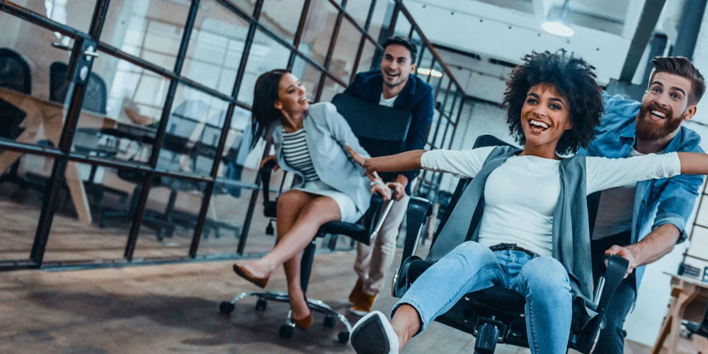 Zenuspeopleofficegroup1